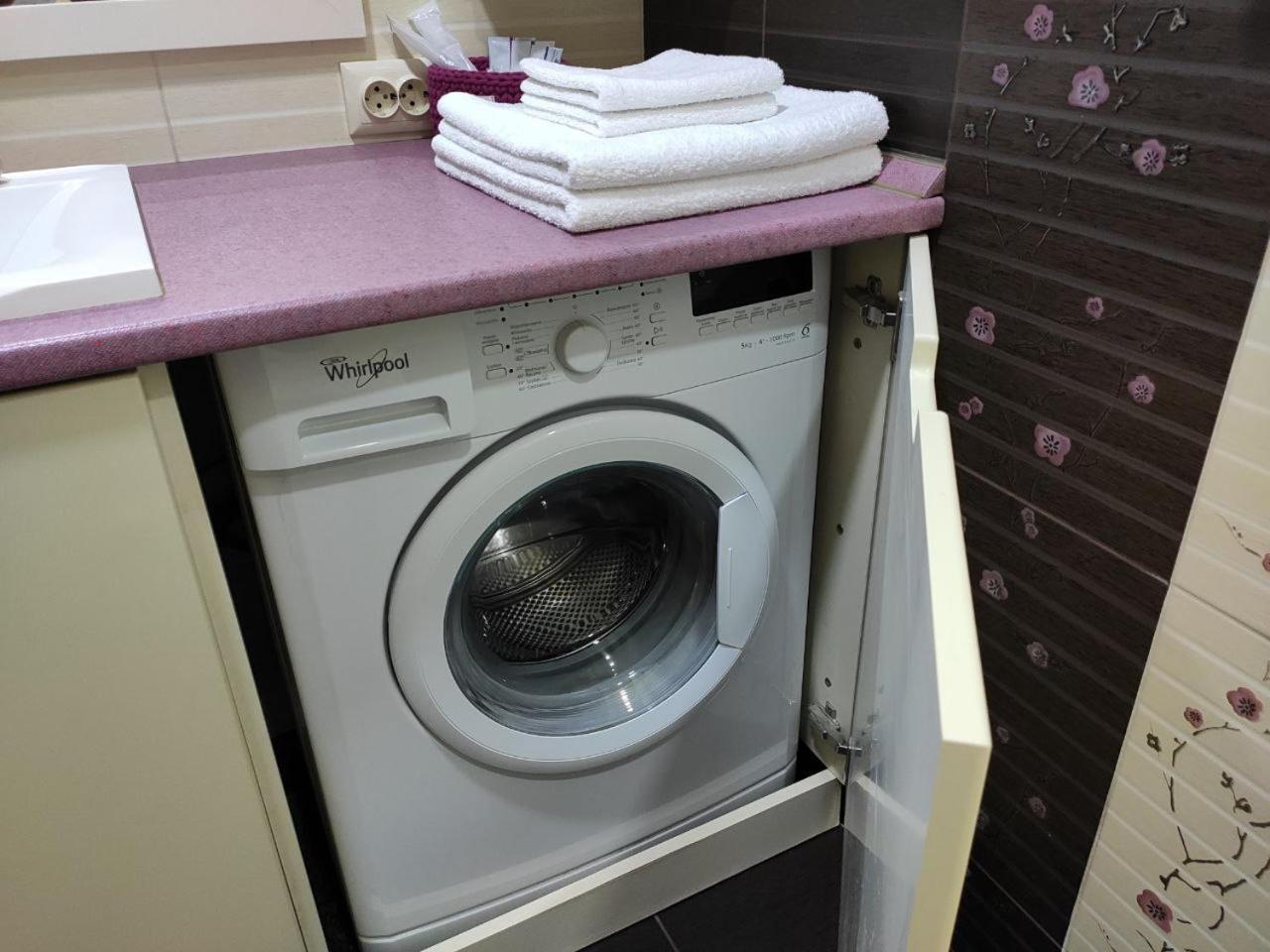 Lux Apart Lviv Apartments Bagian luar foto