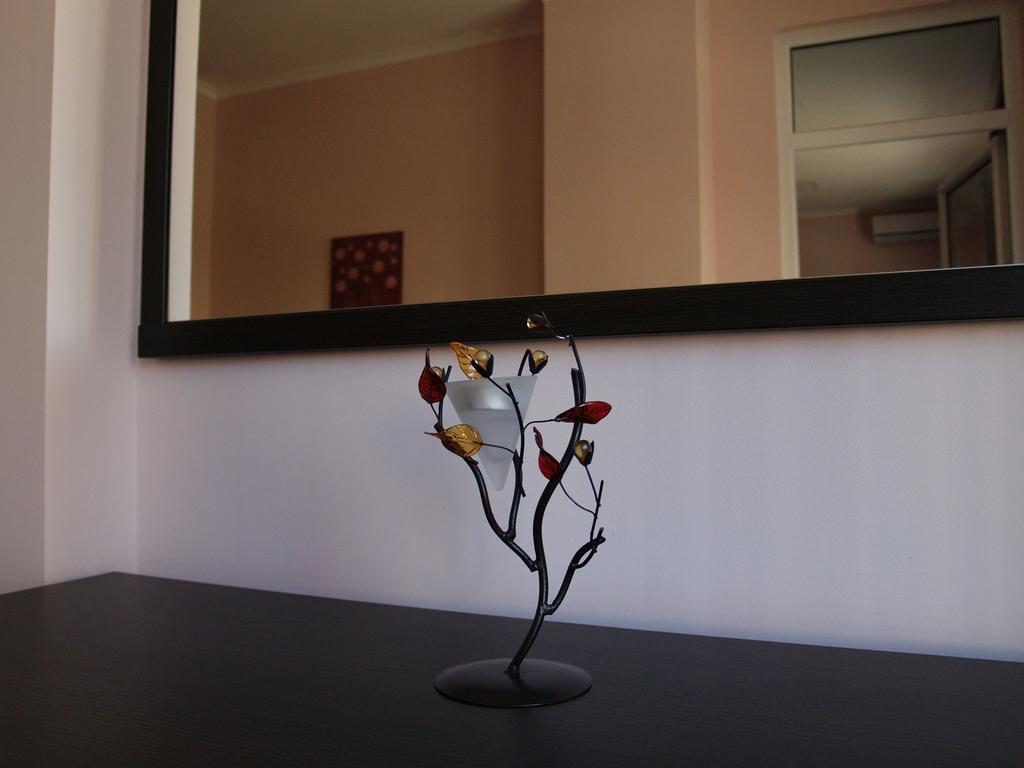 Lux Apart Lviv Apartments Bagian luar foto
