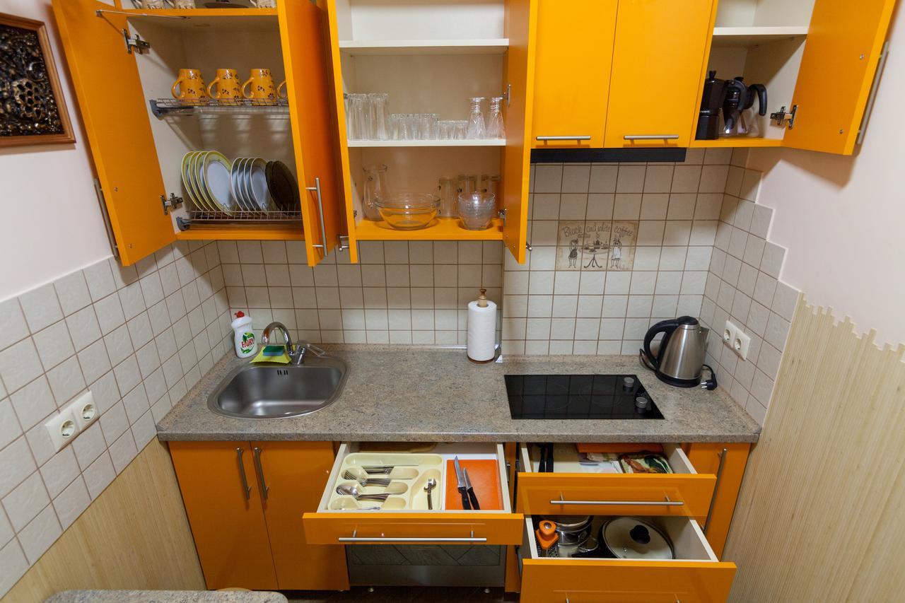 Lux Apart Lviv Apartments Bagian luar foto