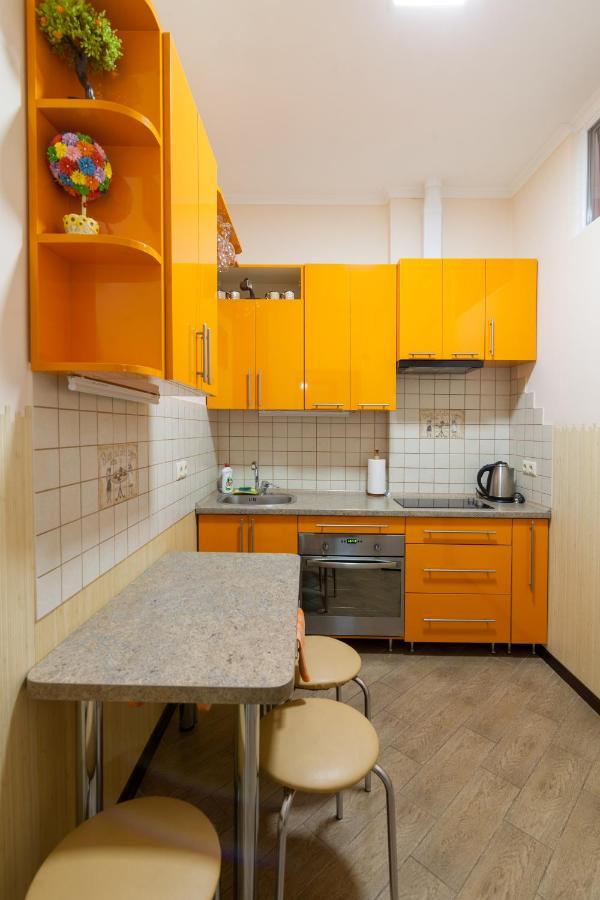 Lux Apart Lviv Apartments Bagian luar foto